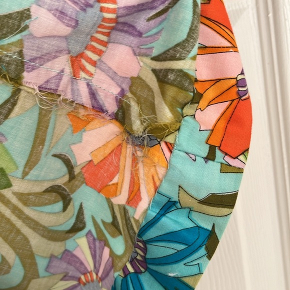 Vintage Floral Top - Picture 5 of 5